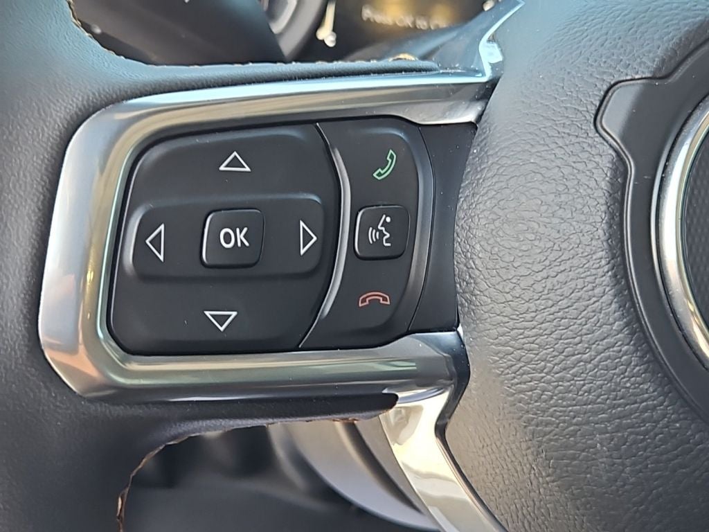2024 Jeep Wrangler 4-Door Sahara 4x4