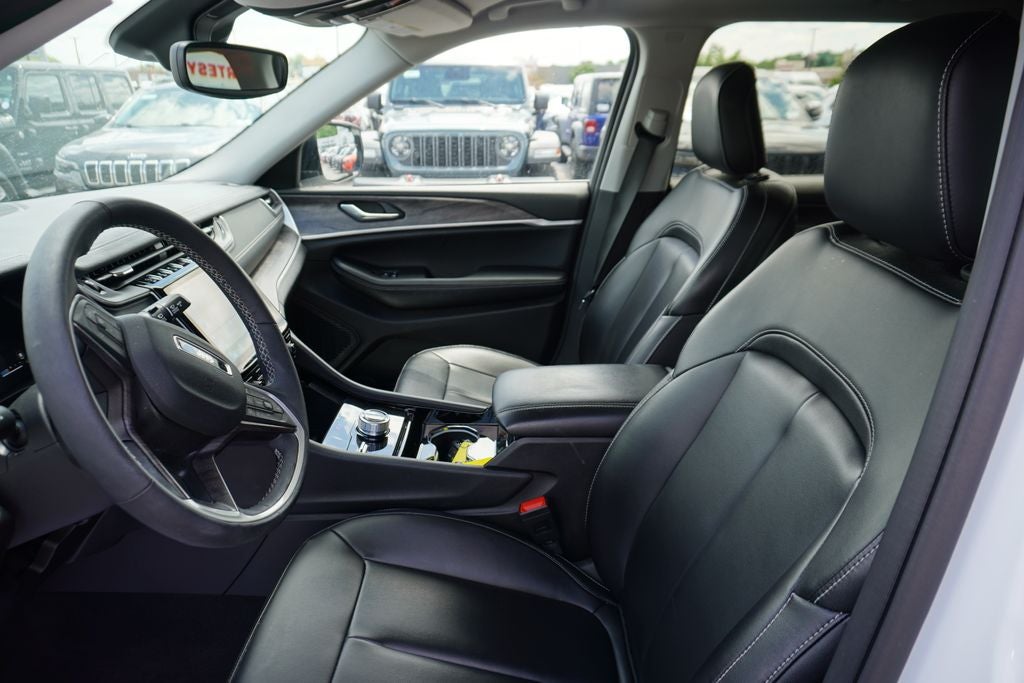 2023 Jeep Grand Cherokee L Limited 4x4