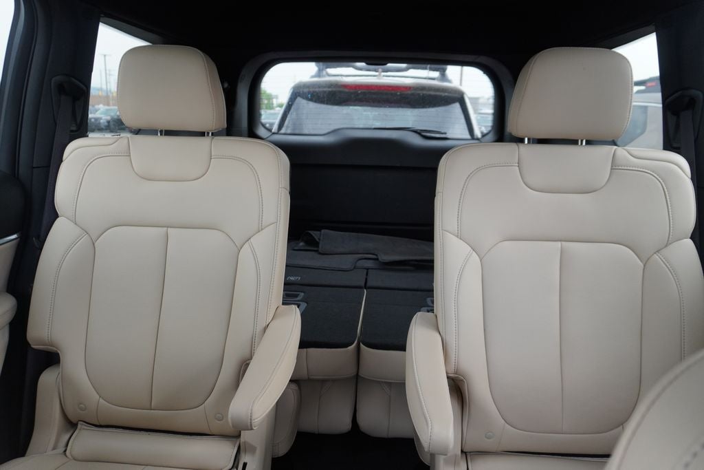 2025 Jeep Grand Cherokee L Limited 4x4