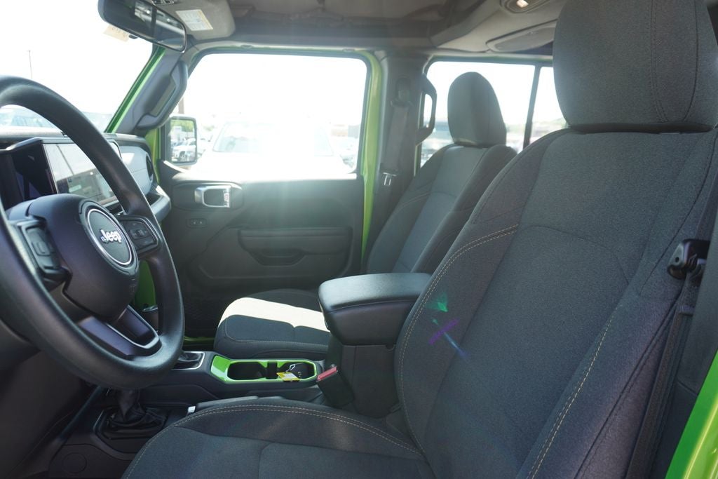 2025 Jeep Gladiator Sport