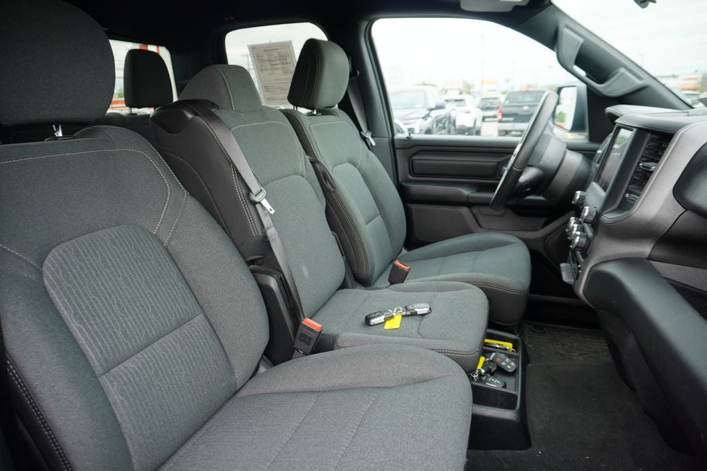 2024 RAM 1500 Tradesman Quad Cab 4x4 6'4' Box