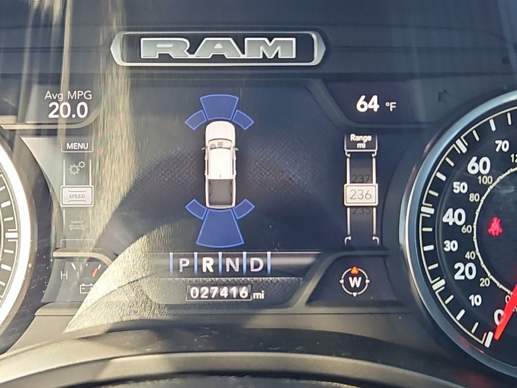 2023 RAM 1500 Big Horn Crew Cab 4x4 5'7' Box