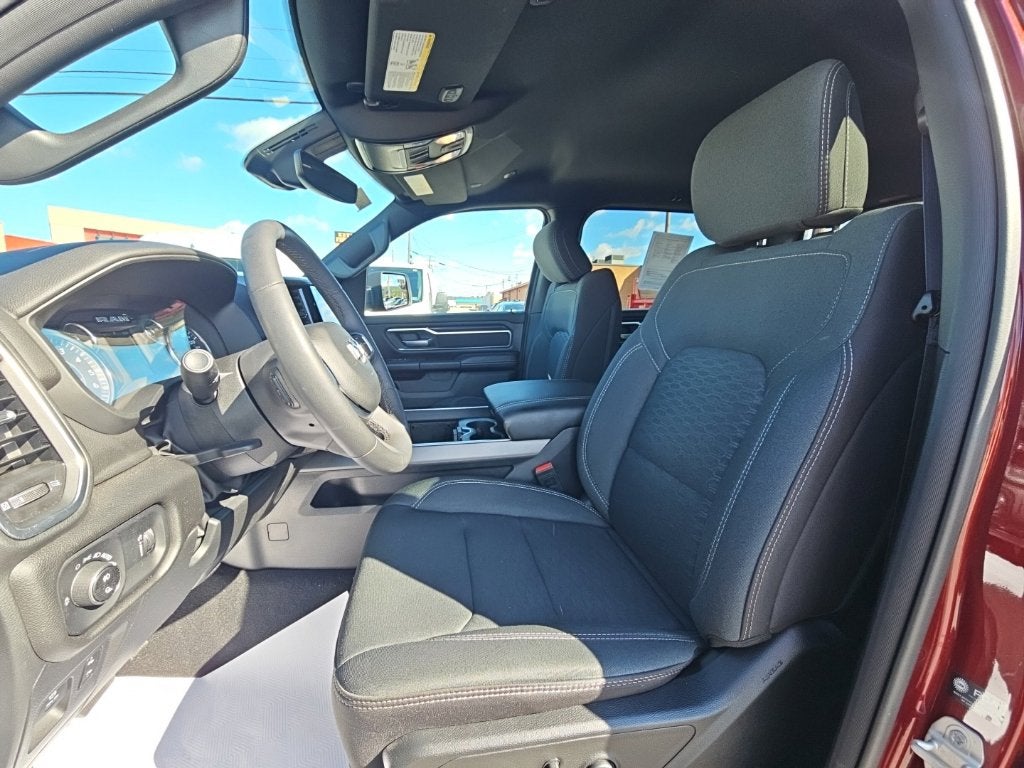 2025 RAM 1500 Big Horn Crew Cab 4x4 5'7' Box