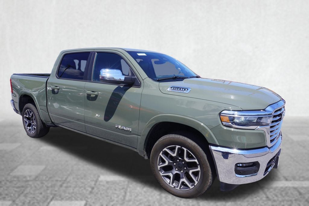 2026 RAM 1500 Laramie Crew Cab 4x4 5'7' Box