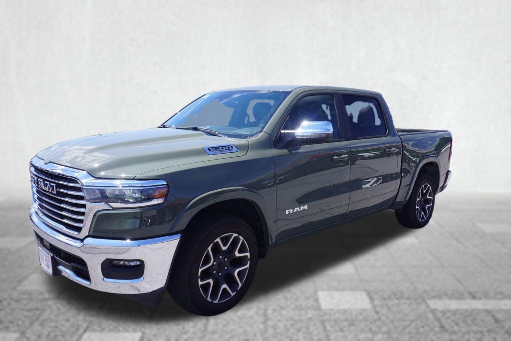 2026 RAM 1500 Laramie Crew Cab 4x4 5'7' Box