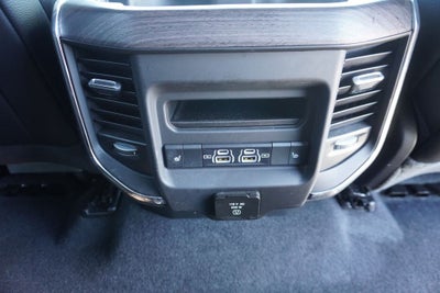 2026 RAM 1500 Laramie Crew Cab 4x4 5'7' Box