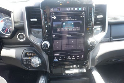 2026 RAM 1500 Laramie Crew Cab 4x4 5'7' Box