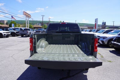 2026 RAM 1500 Laramie Crew Cab 4x4 5'7' Box