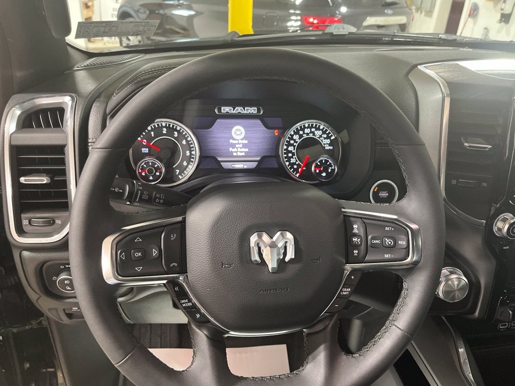 2025 RAM 1500 Laramie Crew Cab 4x4 5'7' Box