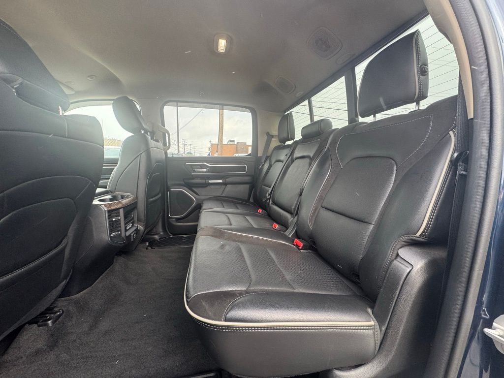 2020 RAM 1500 Laramie Crew Cab 4x4 5'7' Box