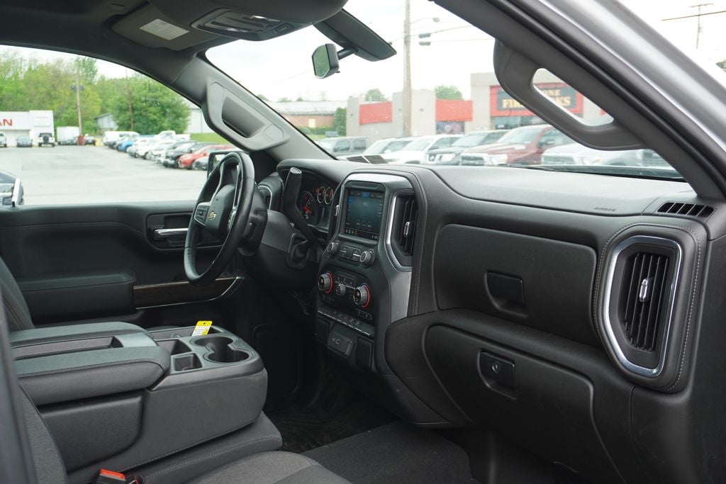 2022 Chevrolet Silverado 1500 LTD 4WD Crew Cab Standard Bed LT