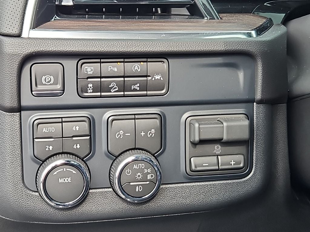 2026 Chevrolet Tahoe 4WD Premier