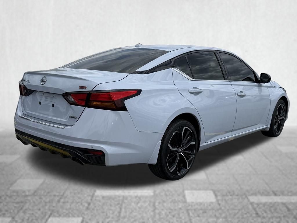 2023 Nissan Altima SR Intelligent AWD