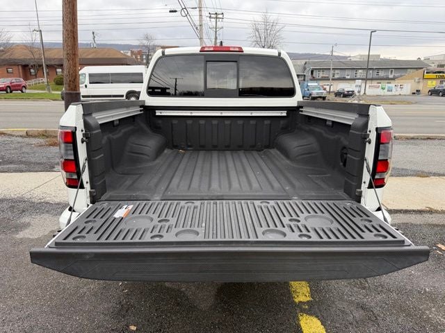 2022 Nissan Frontier Crew Cab PRO-4X 4x4