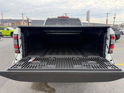 2026 Nissan Frontier Crew Cab Long Bed PRO-4X 4x4