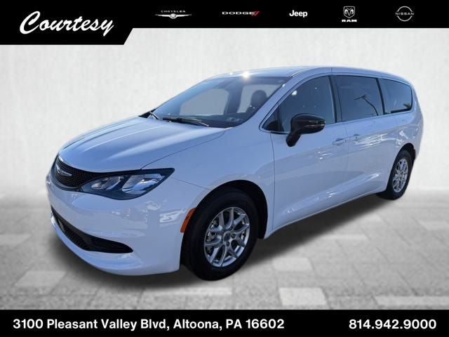 2025 Chrysler Voyager LX