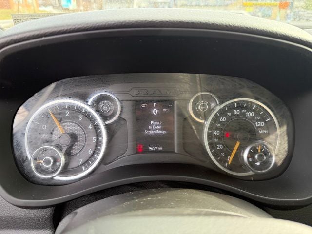 2022 RAM 2500 Tradesman Crew Cab 4x4 6'4' Box