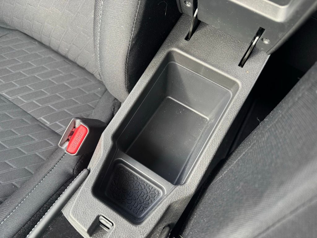 2024 Nissan Kicks SV Xtronic CVT