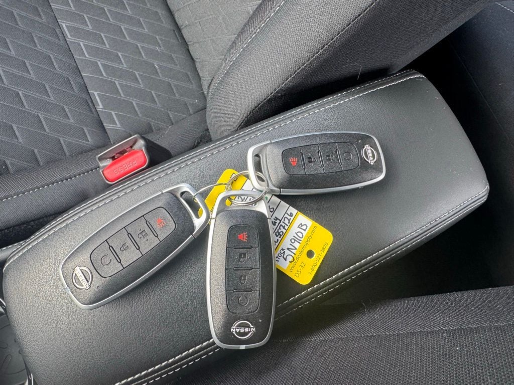 2024 Nissan Kicks SV Xtronic CVT