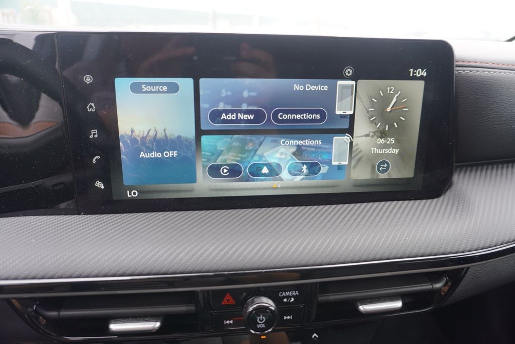 2025 Nissan Kicks SR Intelligent AWD
