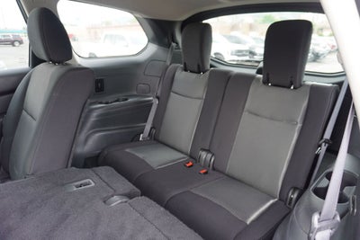 2018 Nissan Pathfinder SV