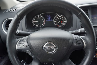 2018 Nissan Pathfinder SV