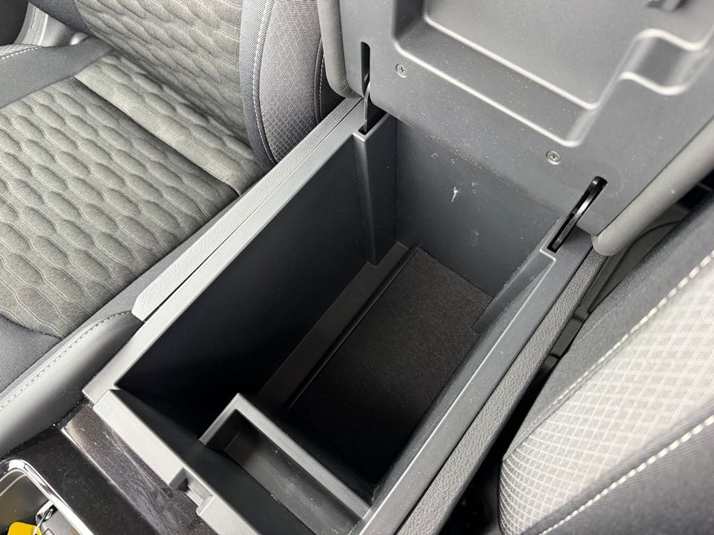 2024 Nissan Pathfinder SV 4WD