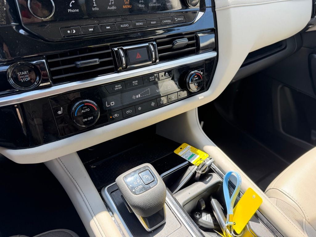2025 Nissan Pathfinder SL 4WD