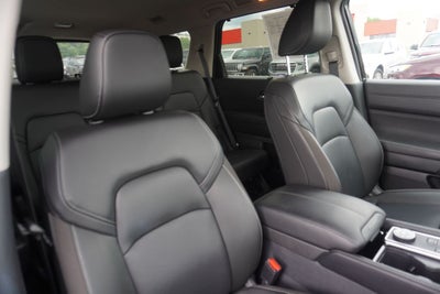 2025 Nissan Pathfinder SL 4WD