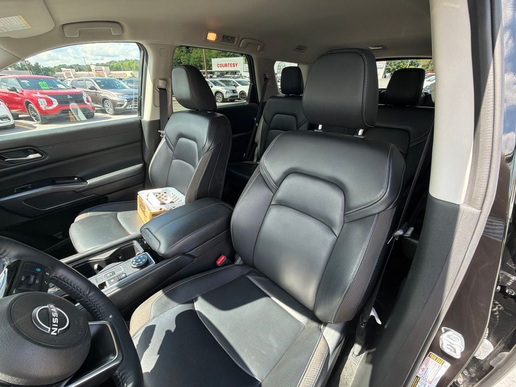 2024 Nissan Pathfinder SL 4WD