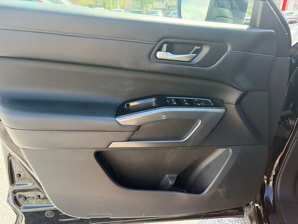 2024 Nissan Pathfinder SL 4WD