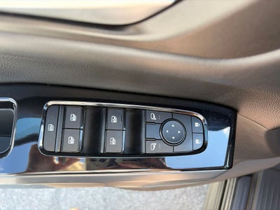 2024 Nissan Pathfinder SL 4WD