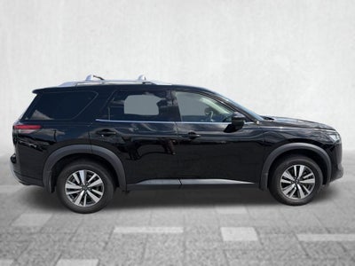 2024 Nissan Pathfinder SL 4WD
