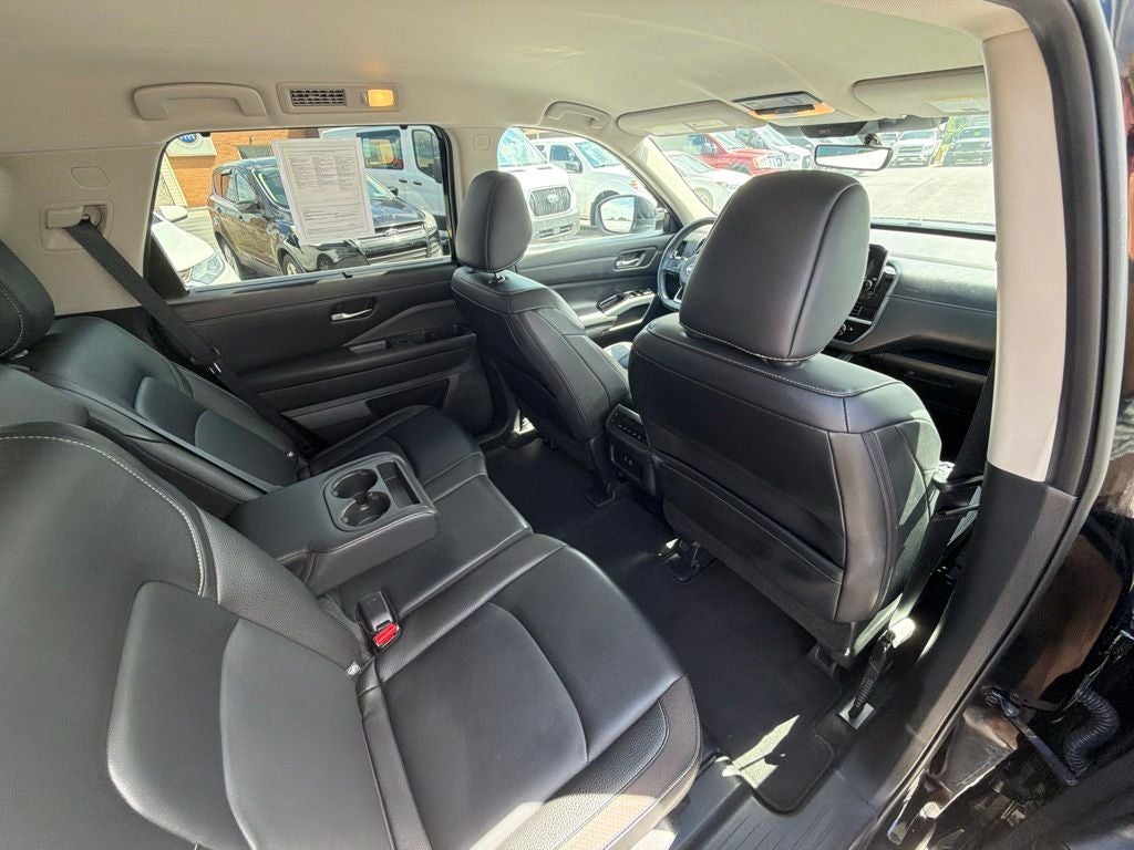 2024 Nissan Pathfinder SL 4WD