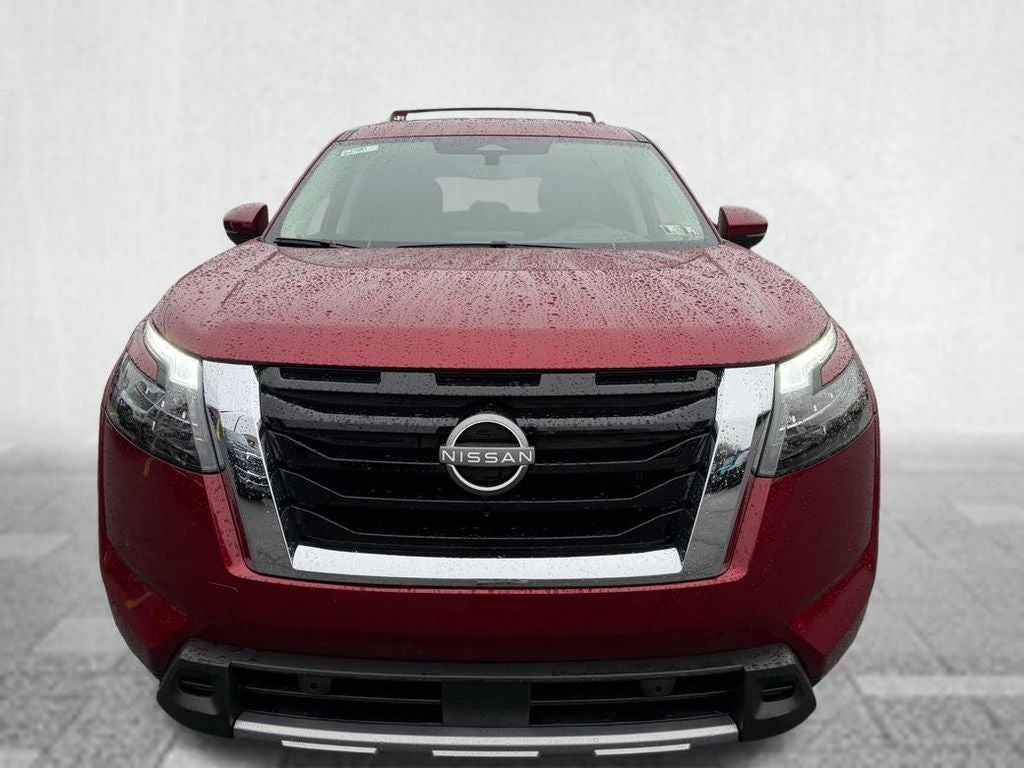 2025 Nissan Pathfinder Platinum 4WD