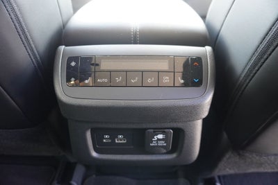 2024 Nissan Pathfinder Platinum 4WD