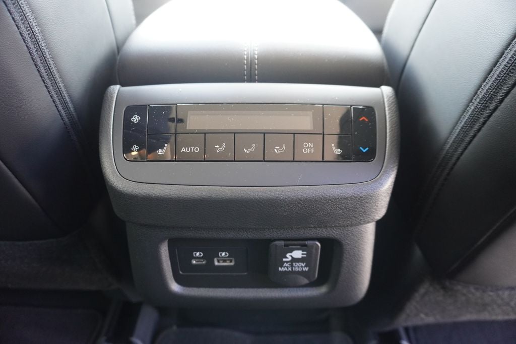 2024 Nissan Pathfinder Platinum 4WD