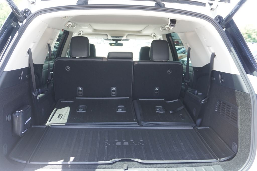 2024 Nissan Pathfinder Platinum 4WD