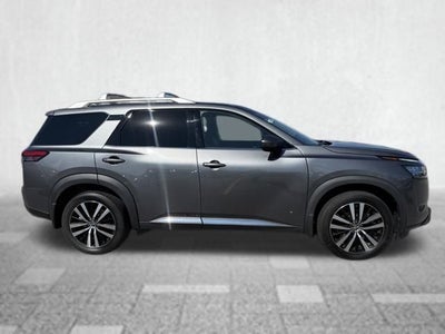 2023 Nissan Pathfinder Platinum 4WD