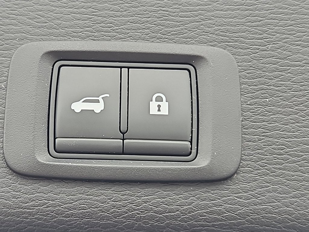 2022 Mitsubishi Outlander Base