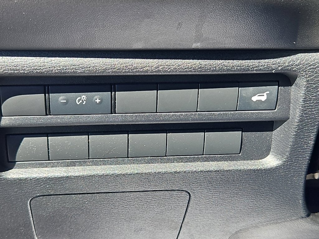 2022 Mitsubishi Outlander Base