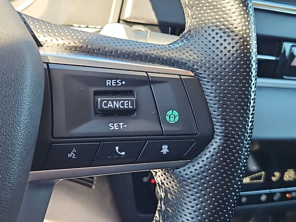 2022 Mitsubishi Outlander Base