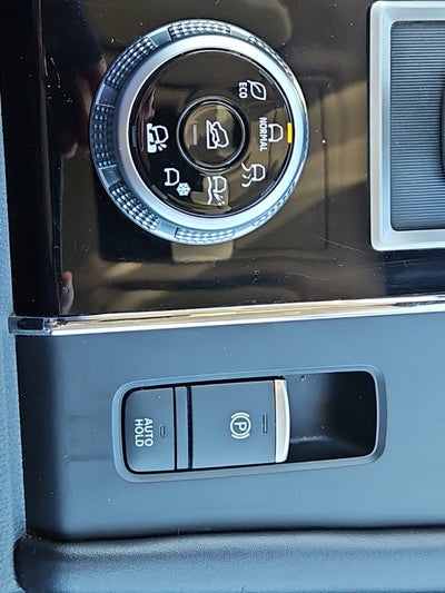2022 Mitsubishi Outlander Base
