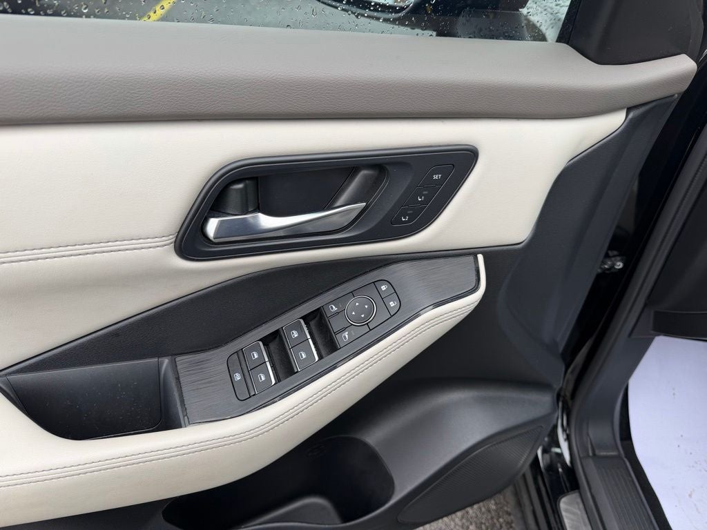 2023 Nissan Rogue SL Intelligent AWD