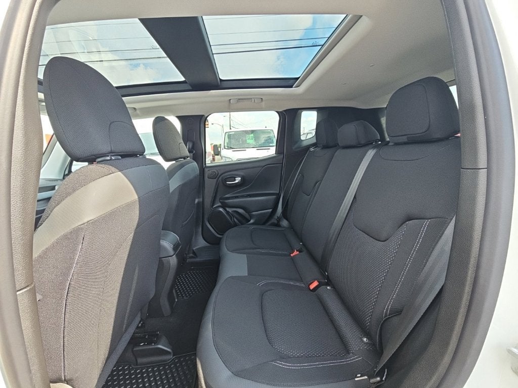 2023 Jeep Renegade (RED) Edition 4x4