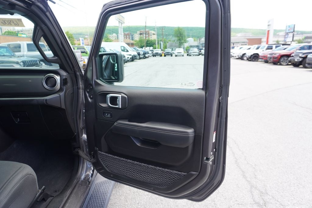 2023 Jeep Wrangler Sahara
