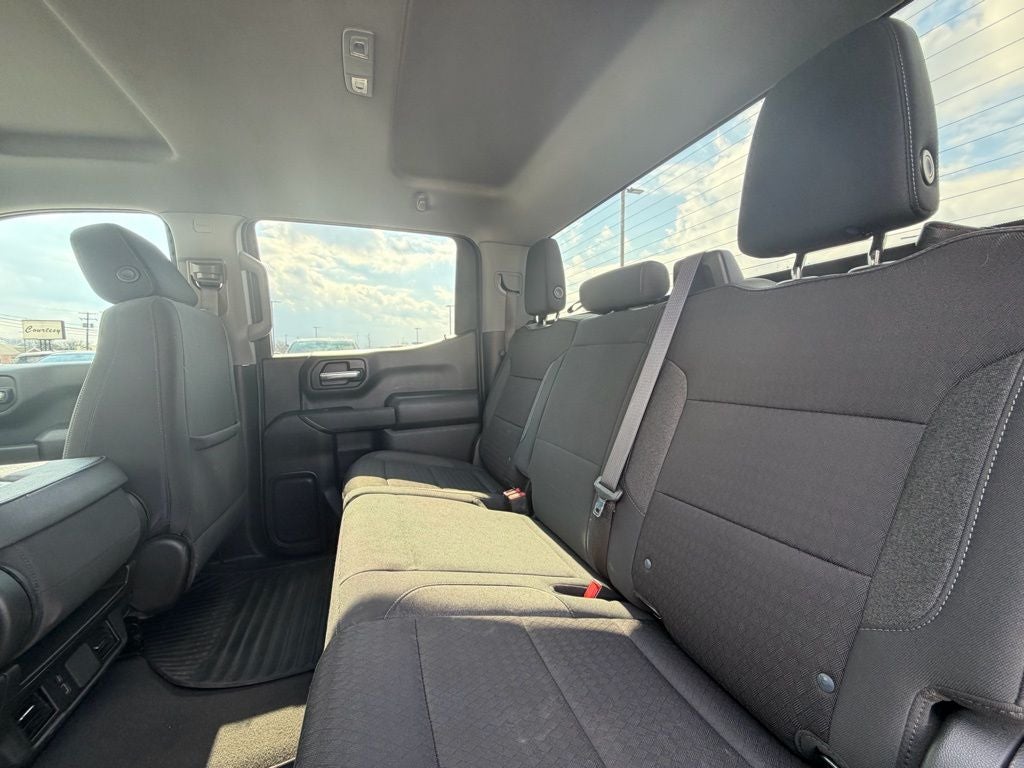 2023 Chevrolet Silverado 1500 Blackout Convenience Dark Essentials w/ Trailering