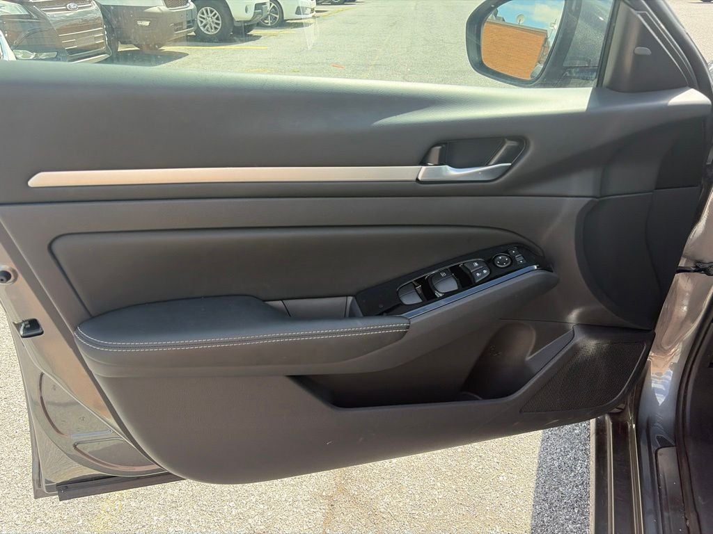 2025 Nissan Altima 2.5 SL
