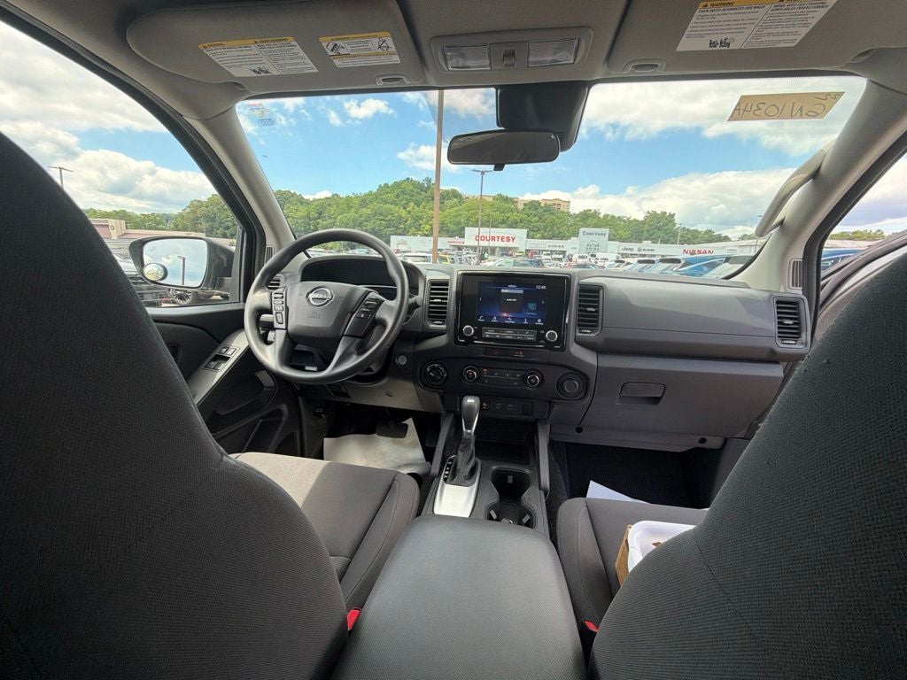 2022 Nissan Frontier S