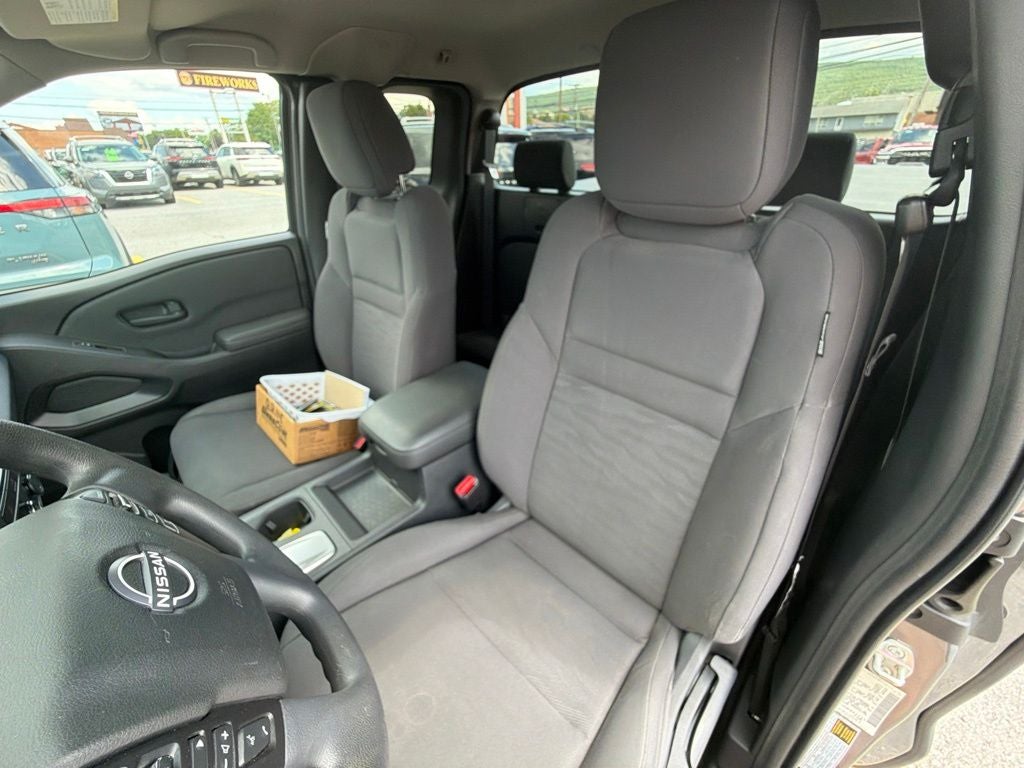 2022 Nissan Frontier S